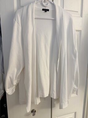 White Lightweight Women's Cardigan 2x by Verve Ami